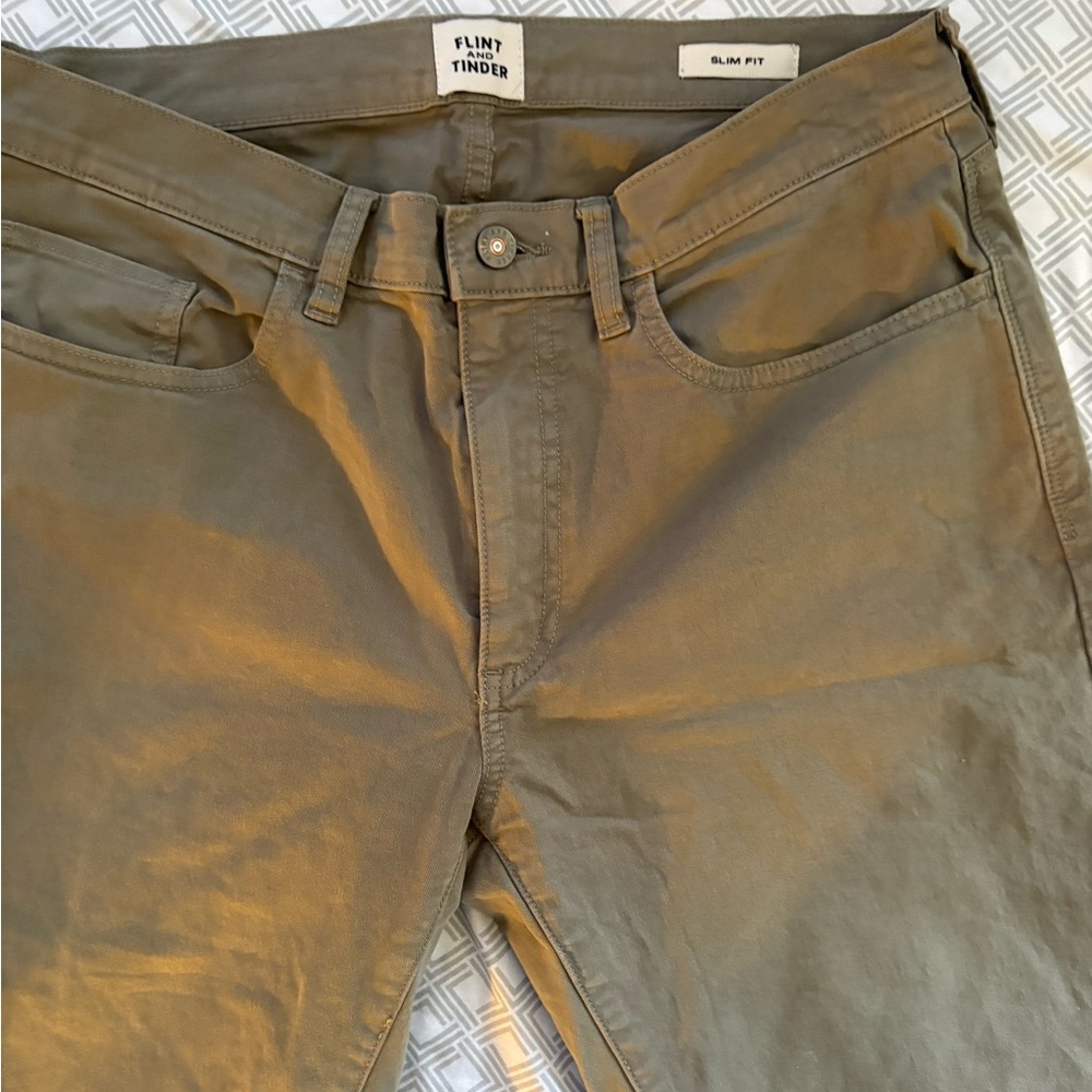 Flint and Tinder Slim Fit 5 Pocket Pant Olive GreeN SIze 32x32 EUC - Picture 3 of 8